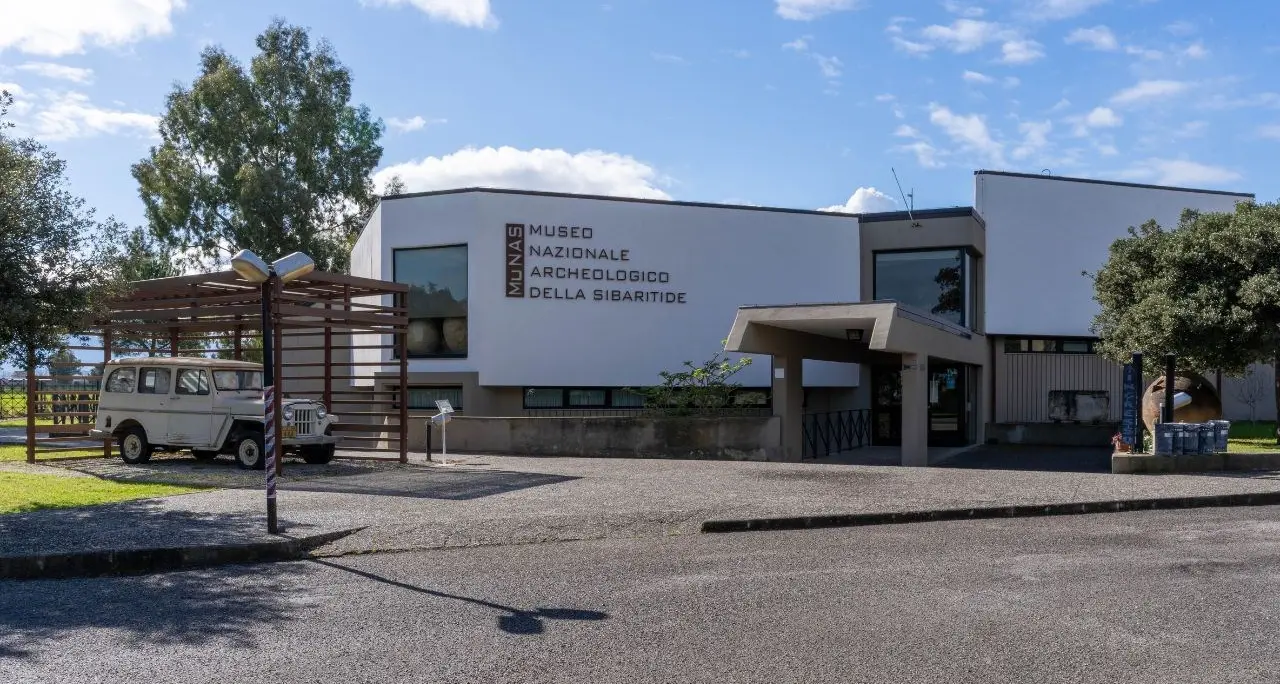 Al Museo archeologico di Sibari arrivano il ministro Lollobrigida e gli assessori di 9 Regioni per parlare di\u00A0politiche agricole