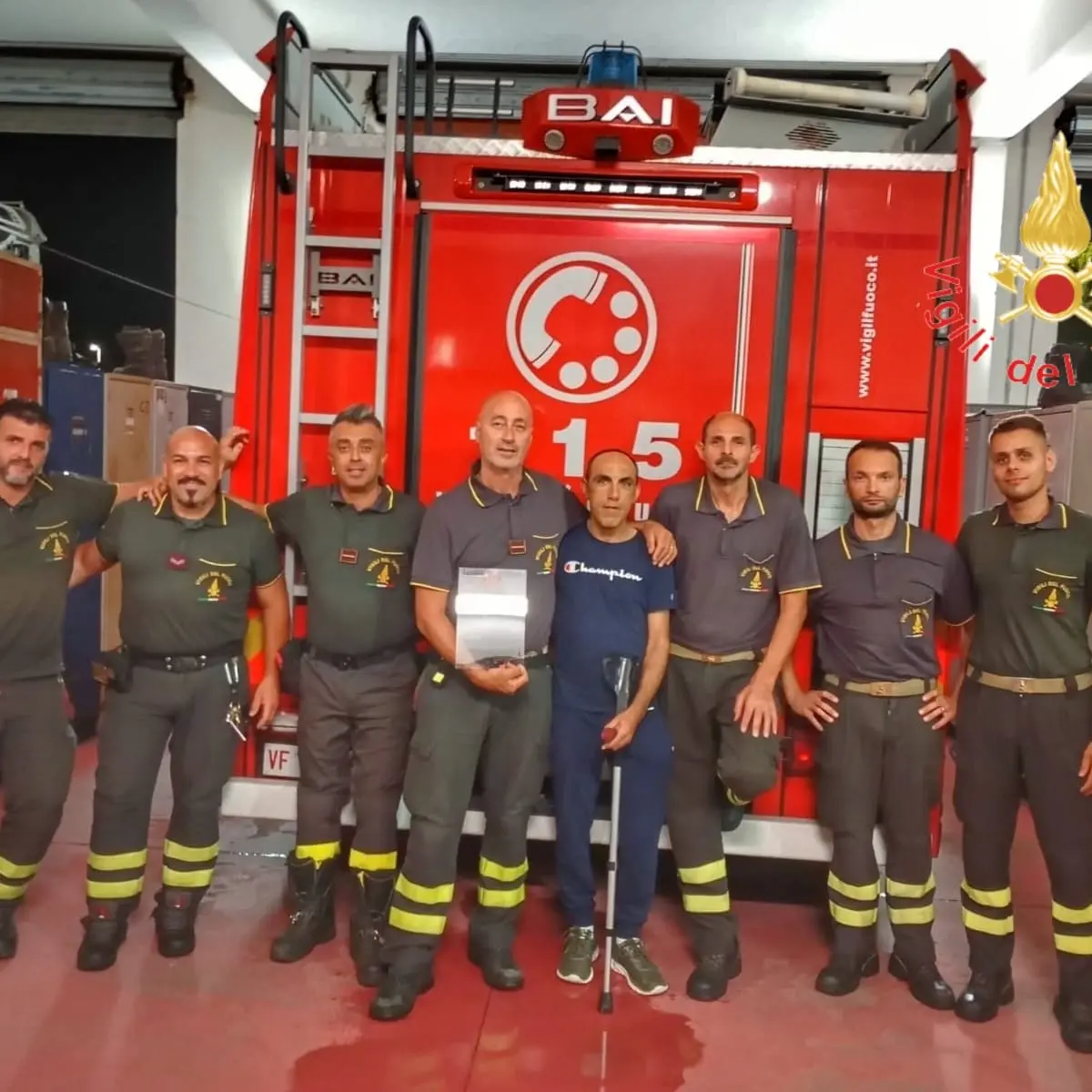 Rischiò la vita in un incidente a Lamezia, il grazie ai vigili del fuoco: «Mi avete regalato una seconda possibilità»