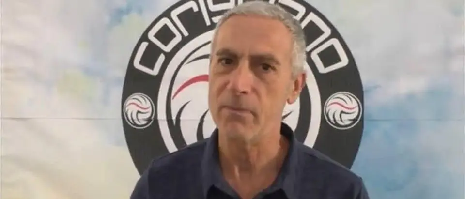 Volley Corigliano, la squadra femminile dà un segnale e riparte da un punto di forza come Alberto Graziano\n