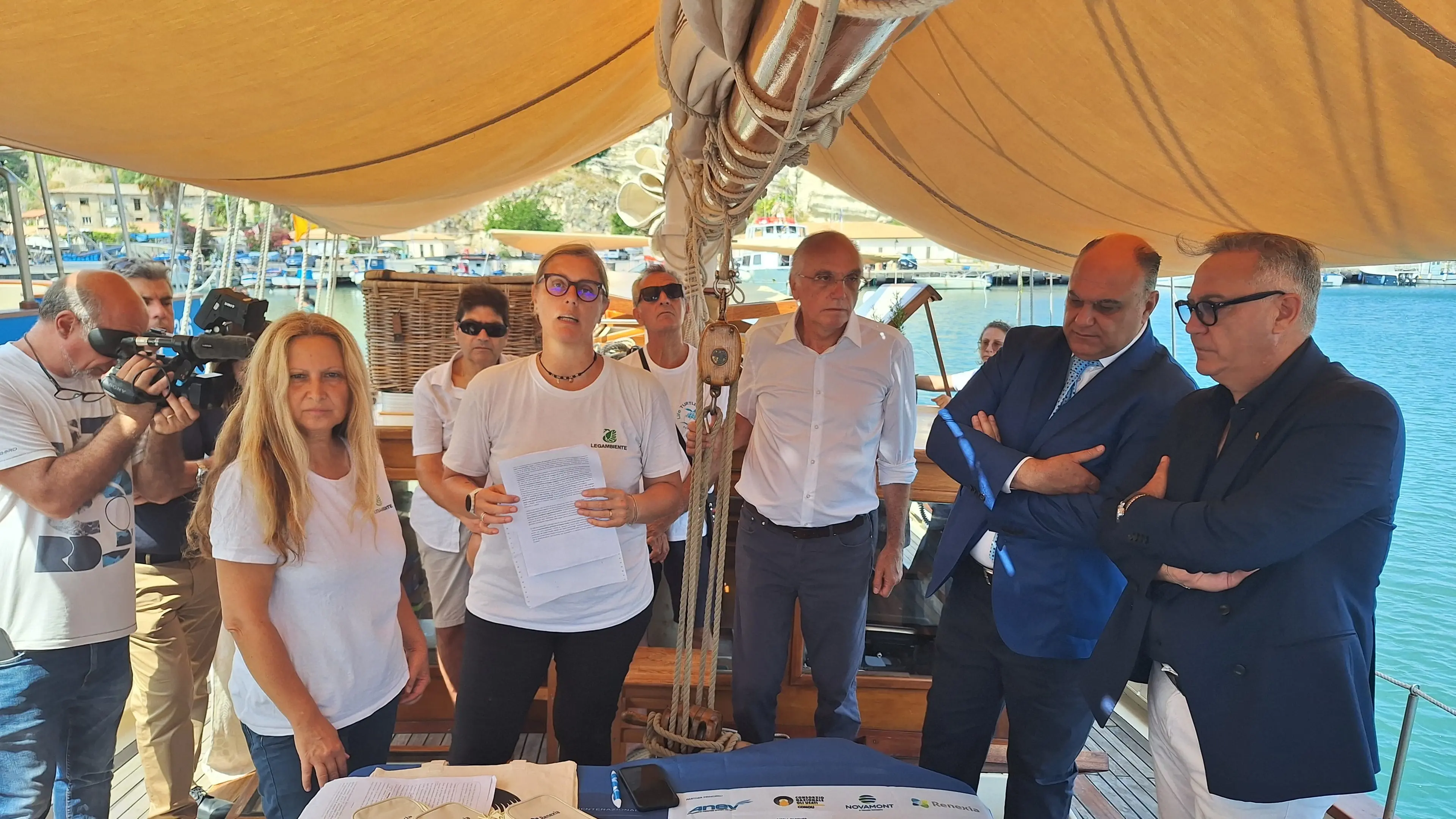Mare e fiumi inquinati in Calabria, il 57% dei campioni oltre i limiti: Cosenza si salva, malissimo Reggio – IL REPORT