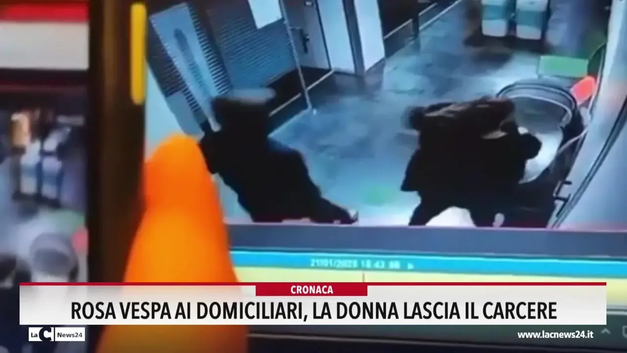 Rosa Vespa ai domiciliari, la donna lascia il carcere