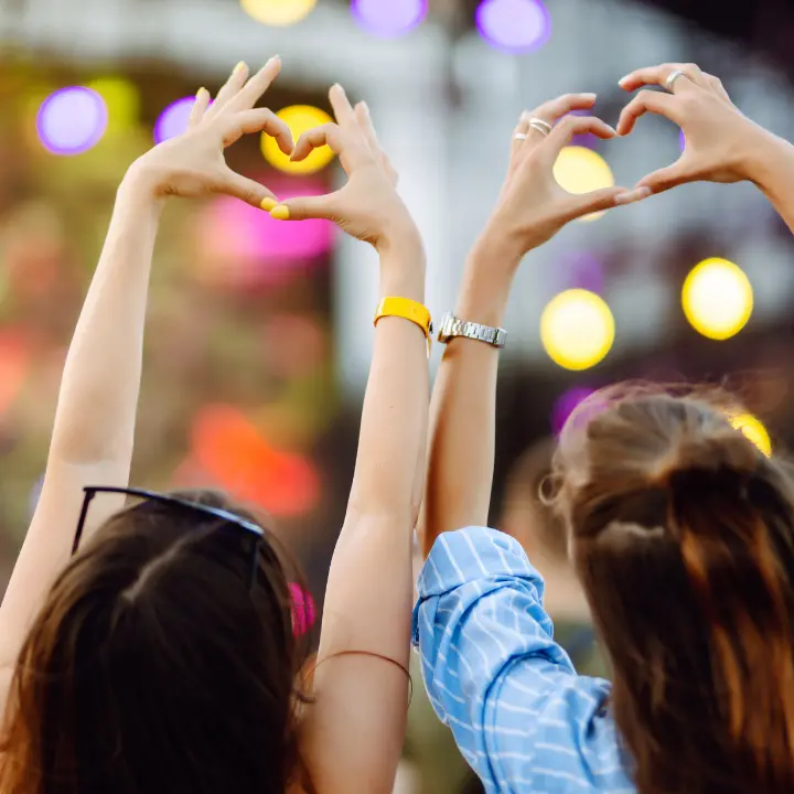 I calabresi nel 2024 hanno speso più di 25 milioni per eventi culturali, sportivi e fieristici: a spiccare il derby Cosenza-Catanzaro\n