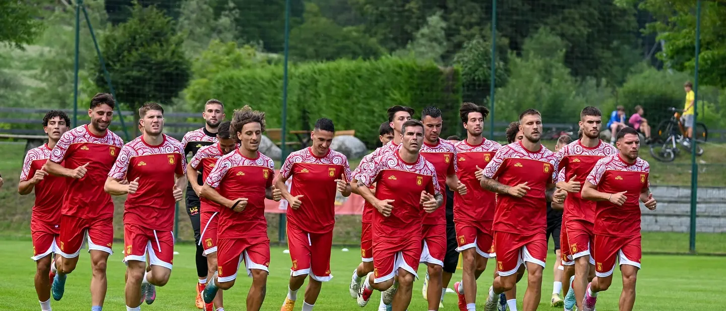 Il Catanzaro è in ritiro in Trentino: le prove di Aquilani con il calciomercato\u00A0che però complica i piani\n