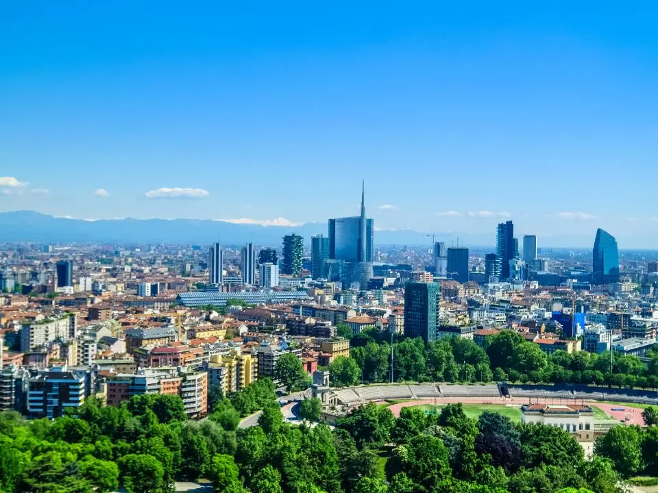 «Se concludiamo solo metà dei lavori, spacchiamo»: le carte del piano urbanistico ombra che trasforma Milano in un affare privato