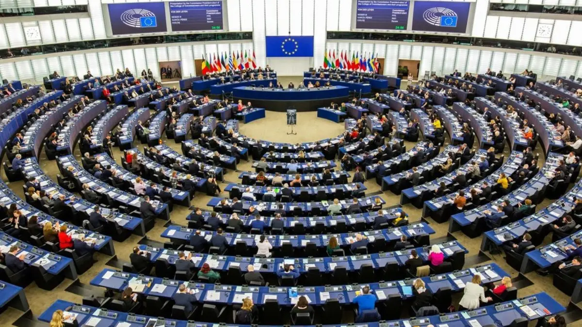 Fondi Ue, ufficiale la revisione della programmazione 2021-2027: cosa cambia per la Calabria