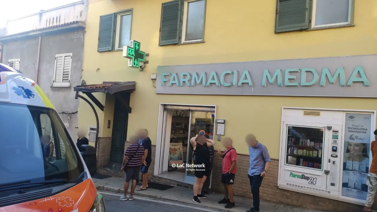 Follia a Nicotera, giovane accoltella il marito della titolare di una farmacia. Interviene l’elisoccorso\n