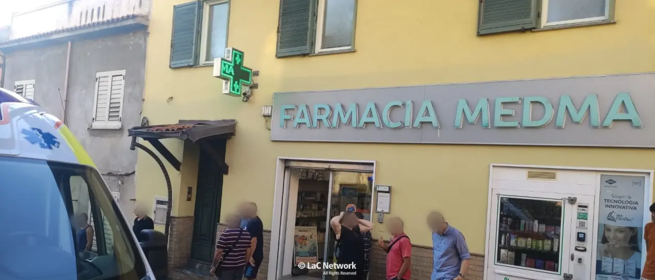 Follia a Nicotera, giovane accoltella il marito della titolare di una farmacia. Interviene l’elisoccorso\n