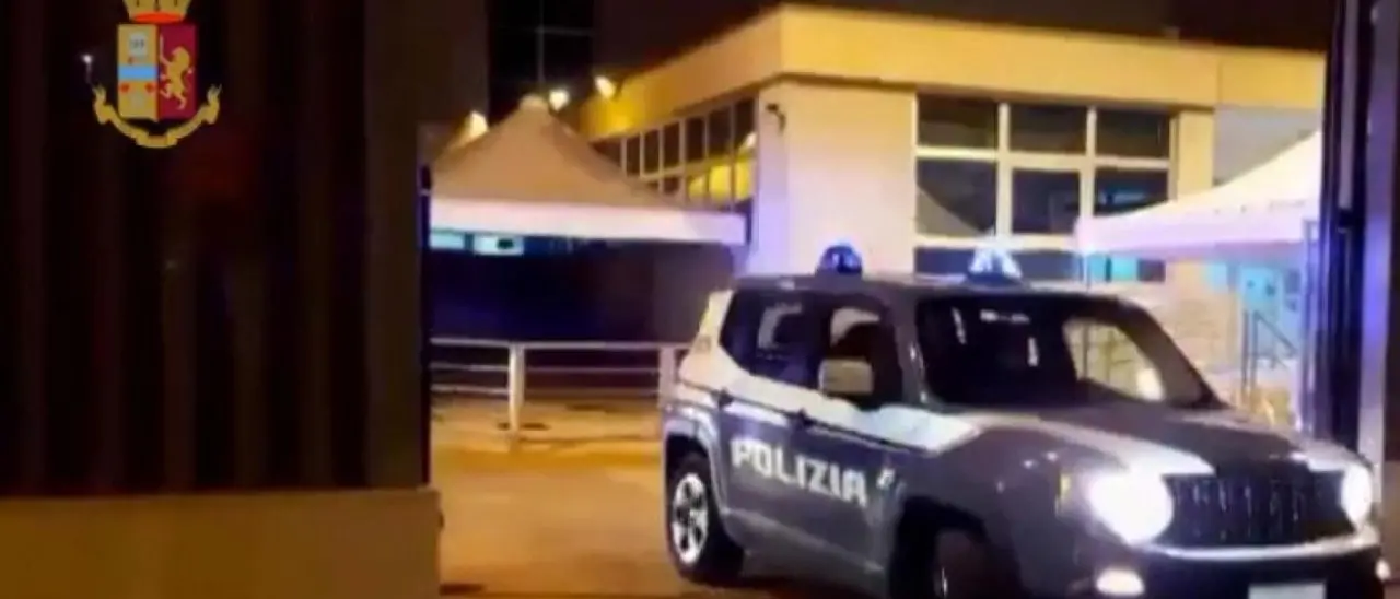 Sparatoria nella notte a Taranto: un morto e tre feriti nel rione Tamburi