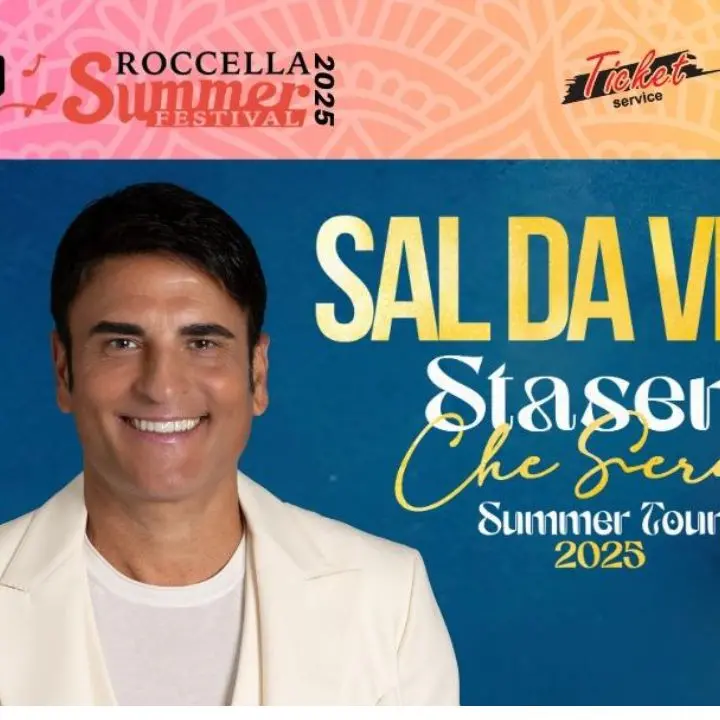 Roccella Summer Festival 2025, Sal Da Vinci il 14 agosto con il suo “Stasera che sera!”\u00A0al Teatro al Castello\n