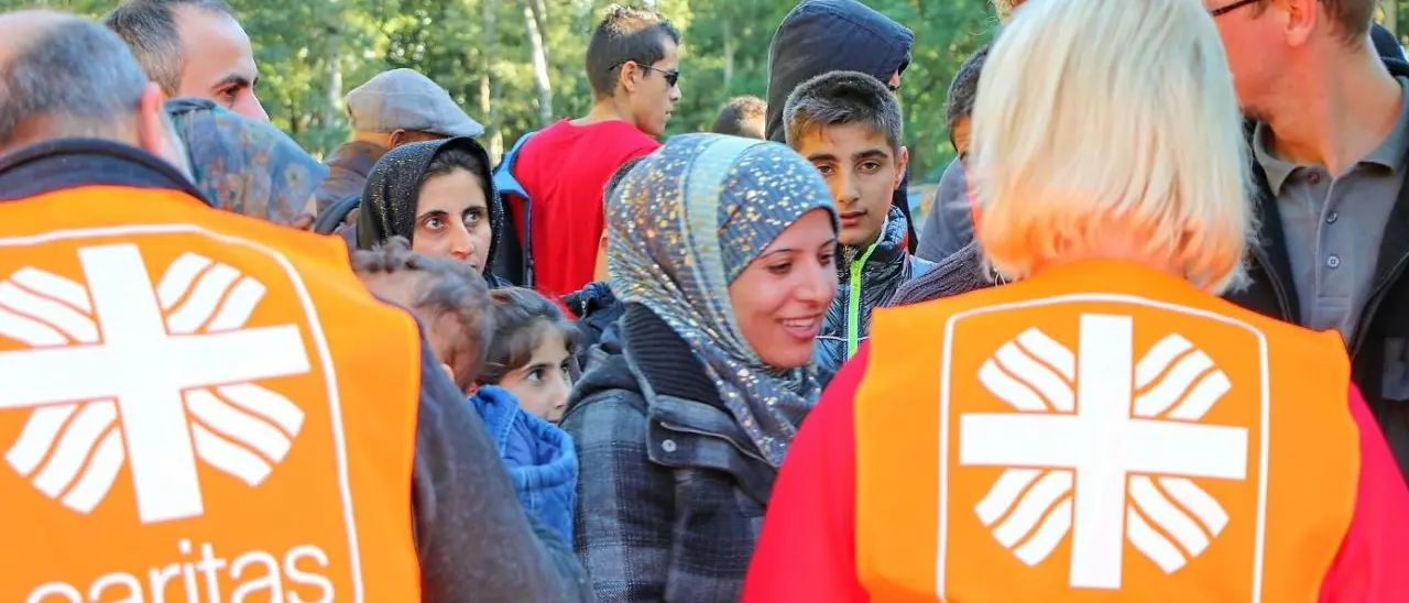 Germania, l’allarme della Caritas\u00A0sui tagli governativi: 60mila operatori licenziati e aiuti umanitari a rischio\n