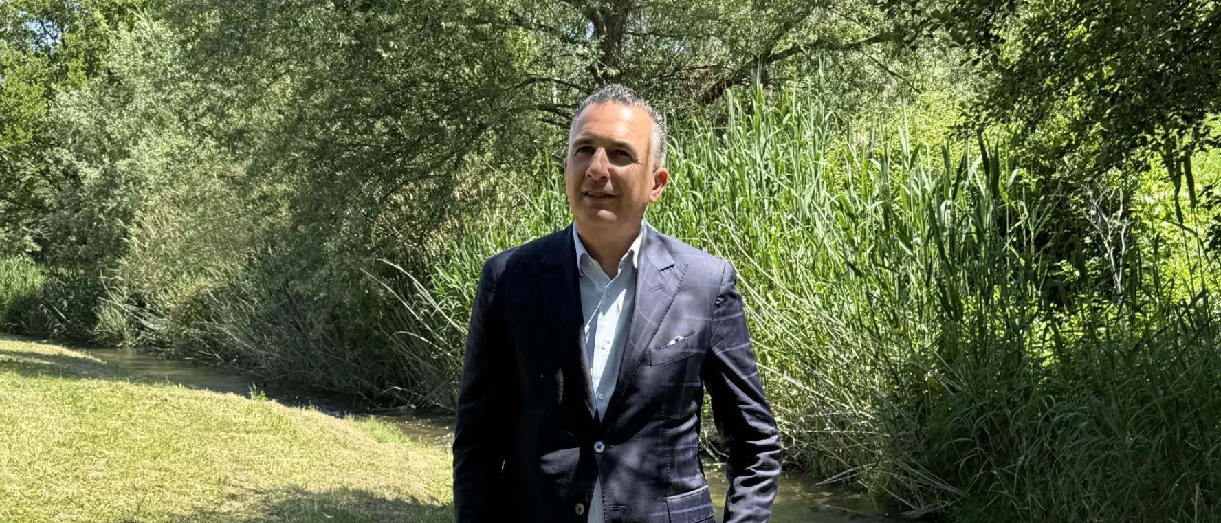 Castrolibero, il sindaco Greco in perlustrazione tra i parchi: “Tolleranza zero contro chi inquina”