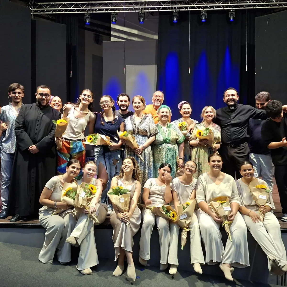 Notre Dame de Paris incanta Rende: un musical che unisce cuore e talento