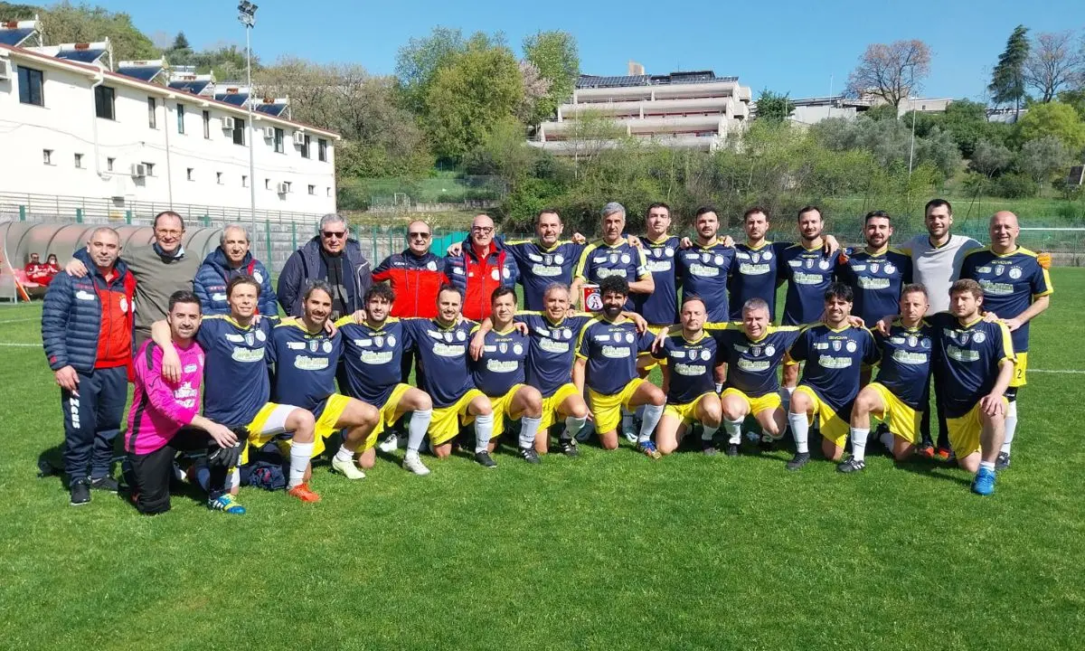Calcio, medici di Cosenza in lizza per la vittoria del campionato italiano
