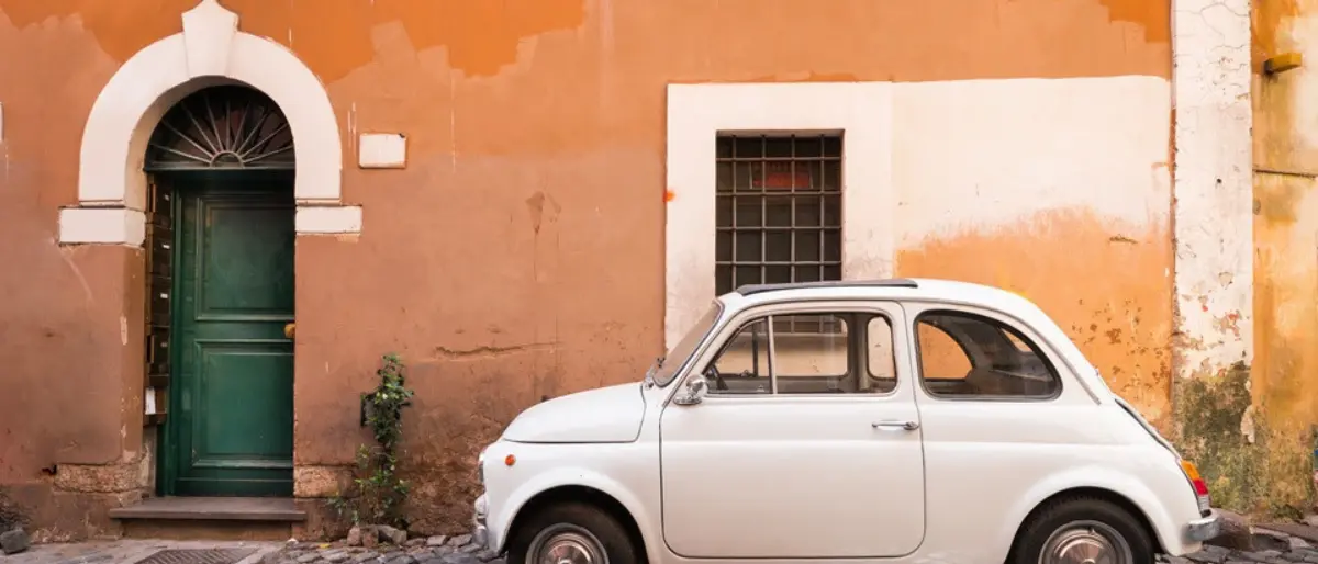 Le quattro ruote in Calabria hanno i capelli grigi: l’età media media delle auto a Cosenza è di 13 anni