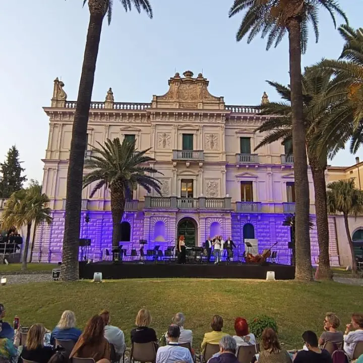 Cosenza, si chiude con successo la terza edizione del festival nazionale della poesia