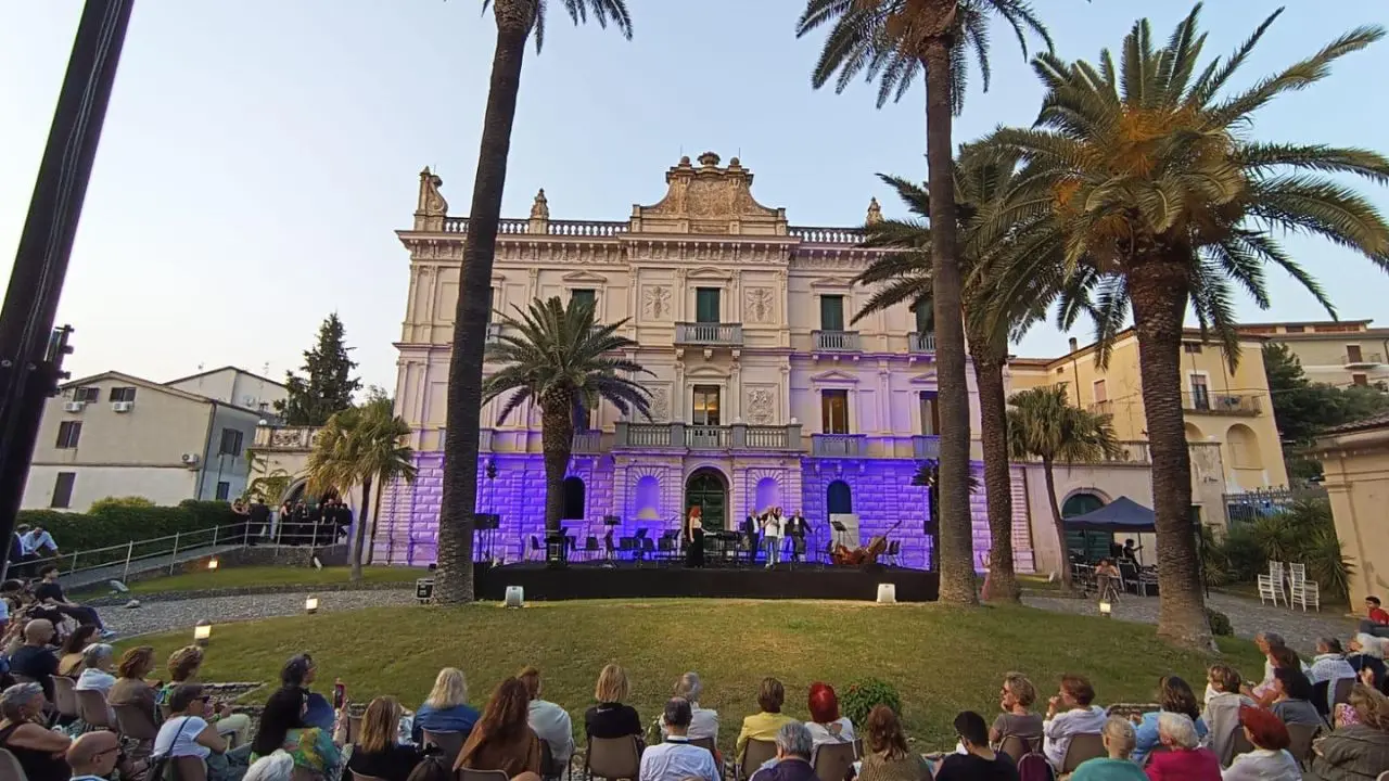 Cosenza, si chiude con successo la terza edizione del festival nazionale della poesia