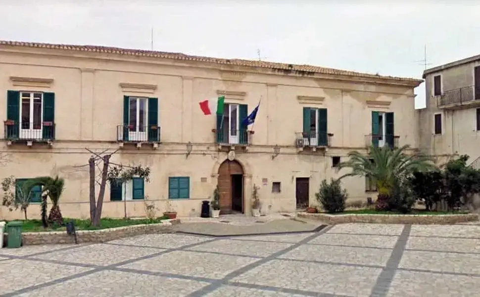 Cariati, consiglio comunale fissato il 24 giugno: senza rendiconto scatta lo scioglimento