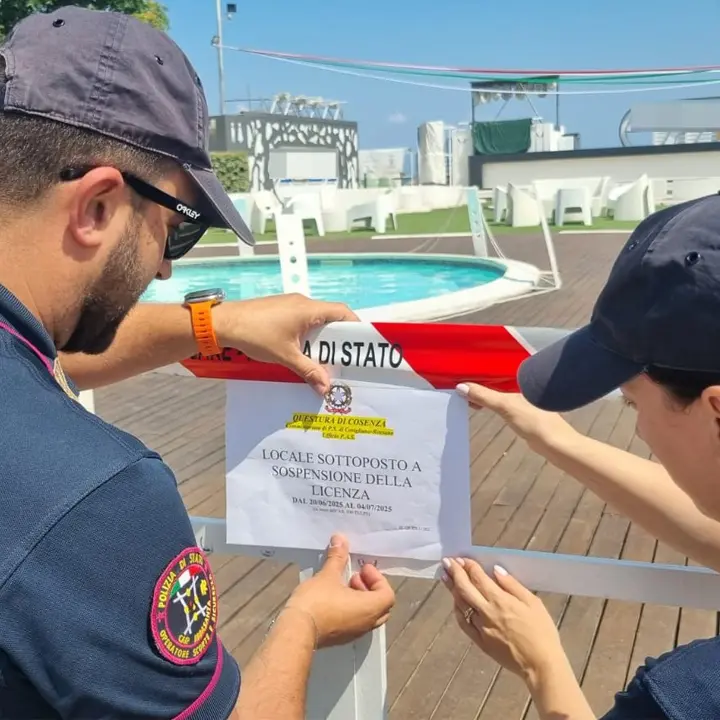 Rossano, dopo la recrudescenza criminale sospesa licenza ad un lido per 15 giorni