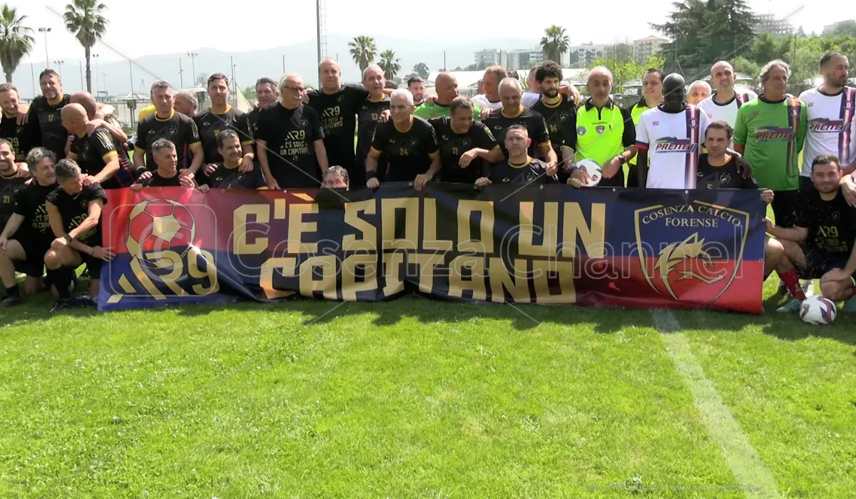 Commozione, abbracci e calcio: alla Real Cosenza il primo Memorial in memoria di Alberto Ricchio