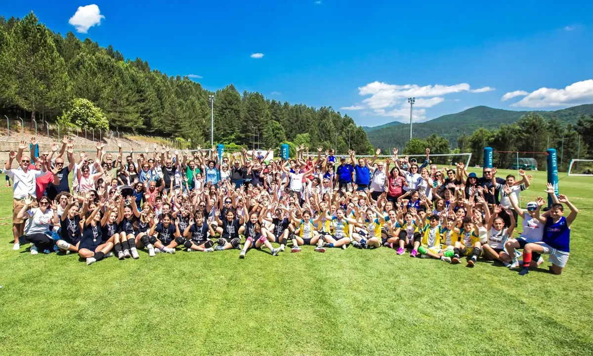 Turismo montano e sport: grande partecipazione a Lorica per la due giorni di Volley S3