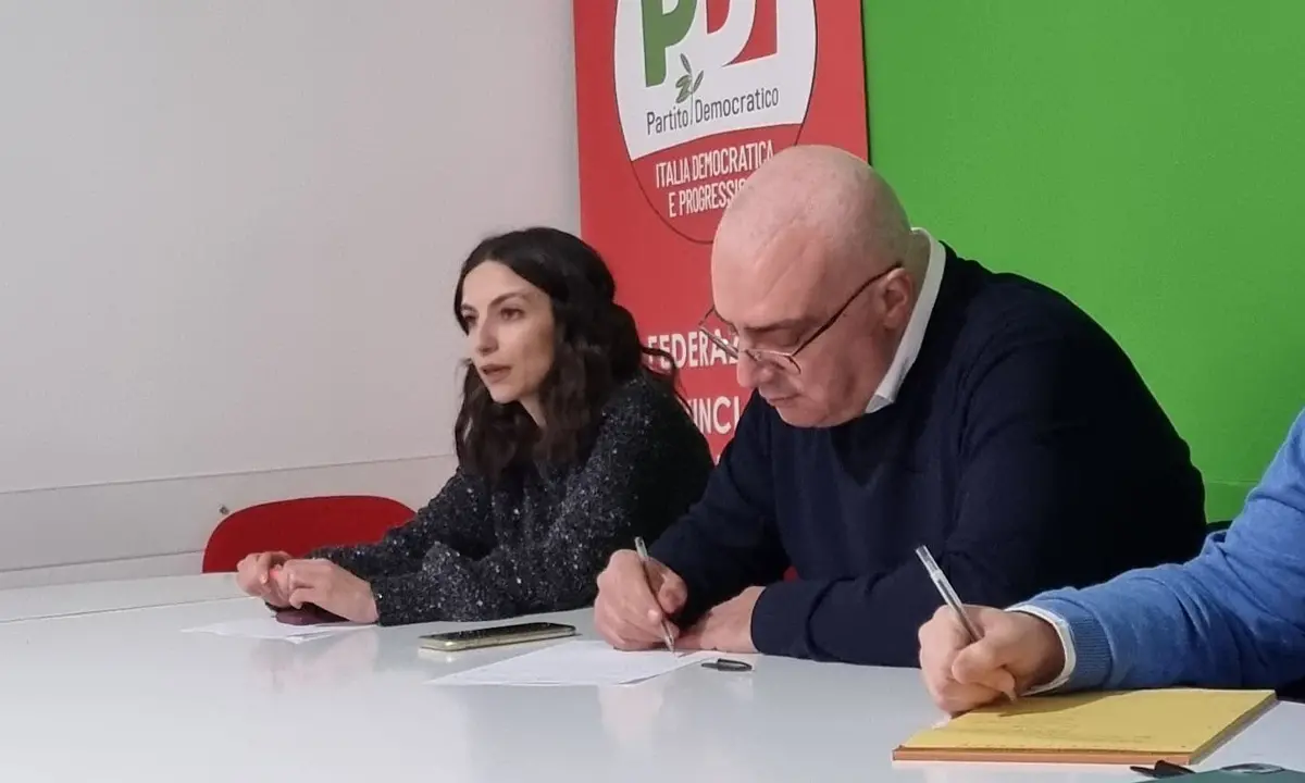 Congresso Pd, il circolo di Cosenza: «Bevacqua e Iacucci vogliono fare i padroni del partito»