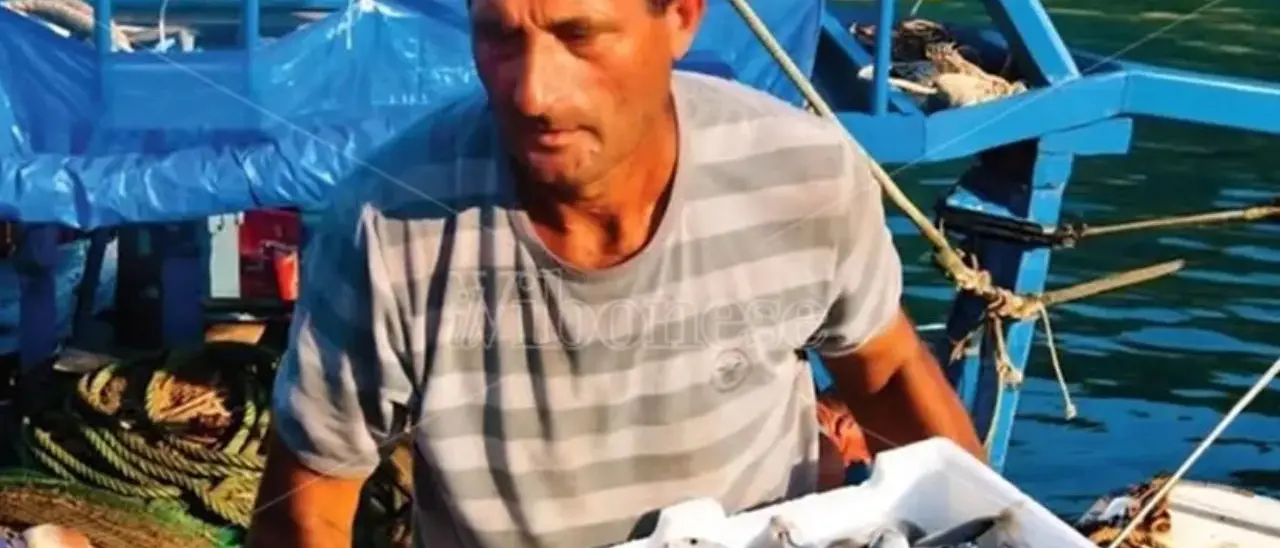 Pescatore morto al largo di Amendolara, s'indaga per omicidio