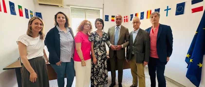 A Cosenza apre lo sportello Europa: più opportunità per i giovani