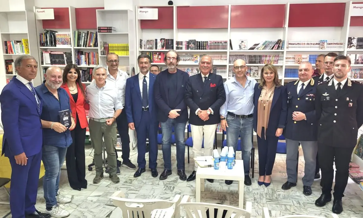 Il prezzo del dovere, a Cosenza le 13 storie di Marco Buschini
