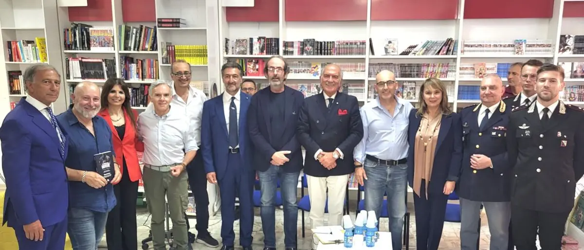 Il prezzo del dovere, a Cosenza le 13 storie di Marco Buschini
