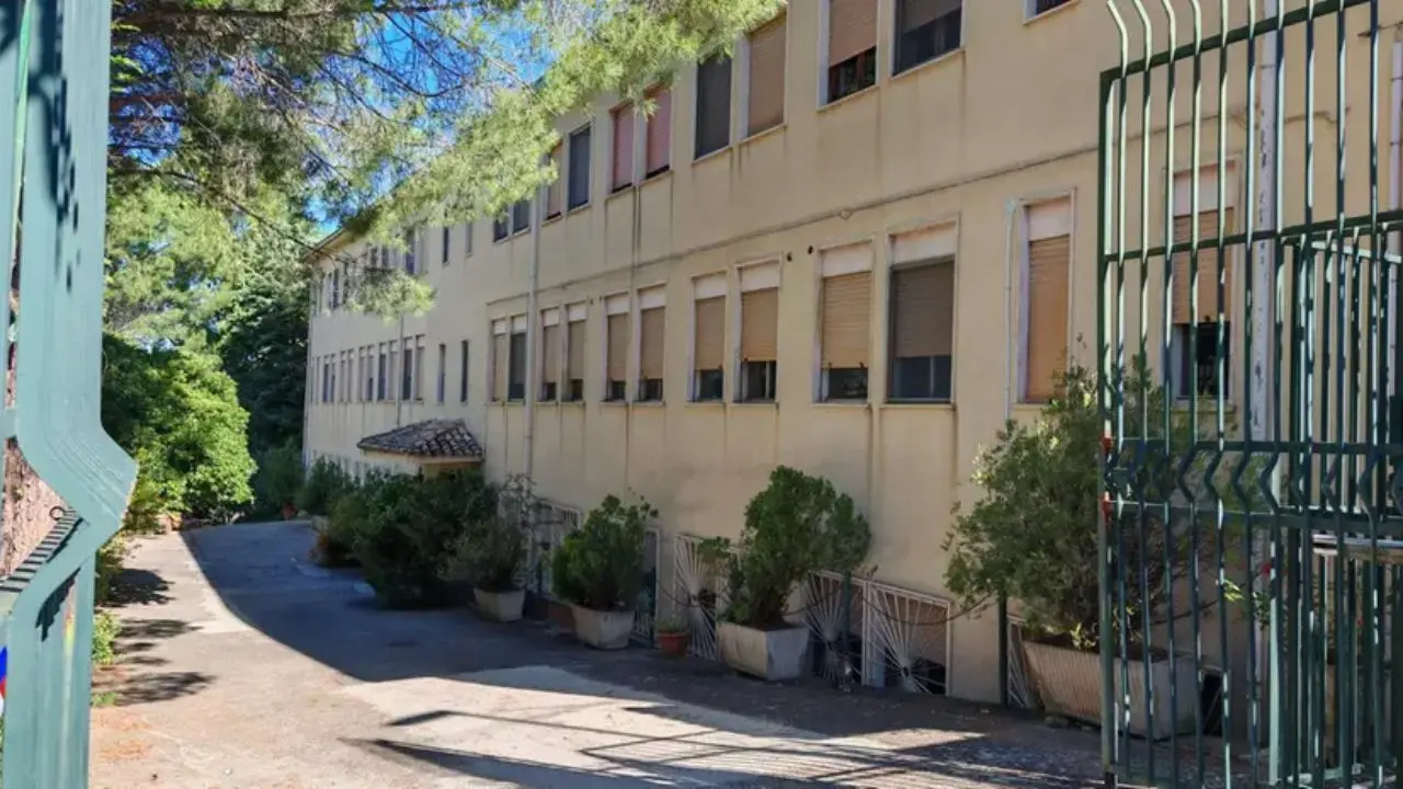 Rossano, dopo quattrocento anni chiude il Monastero delle Clarisse