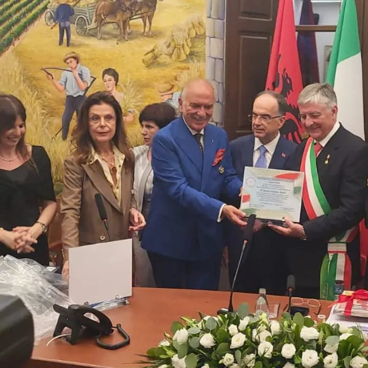 San Demetrio Corone, Begaj inaugura la nuova sede comunale