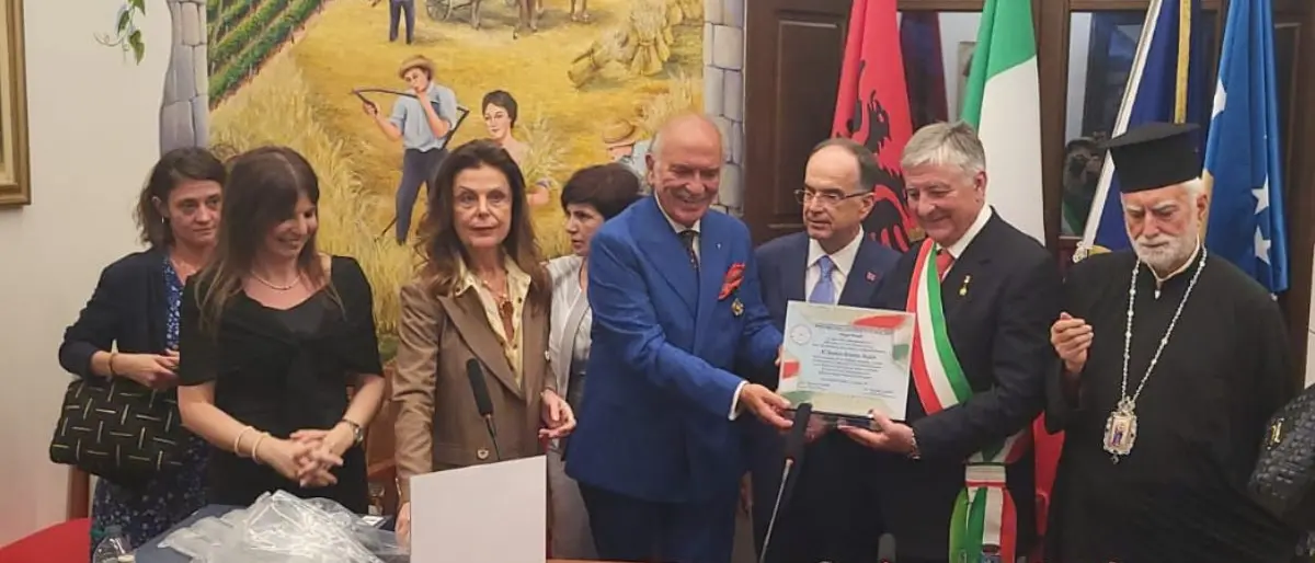 San Demetrio Corone, Begaj inaugura la nuova sede comunale