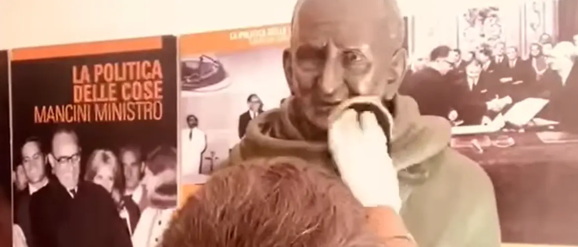 Statua Giacomo Mancini, Domenico Sepe a Cosenza per verificare se l'opera sia stata danneggiata