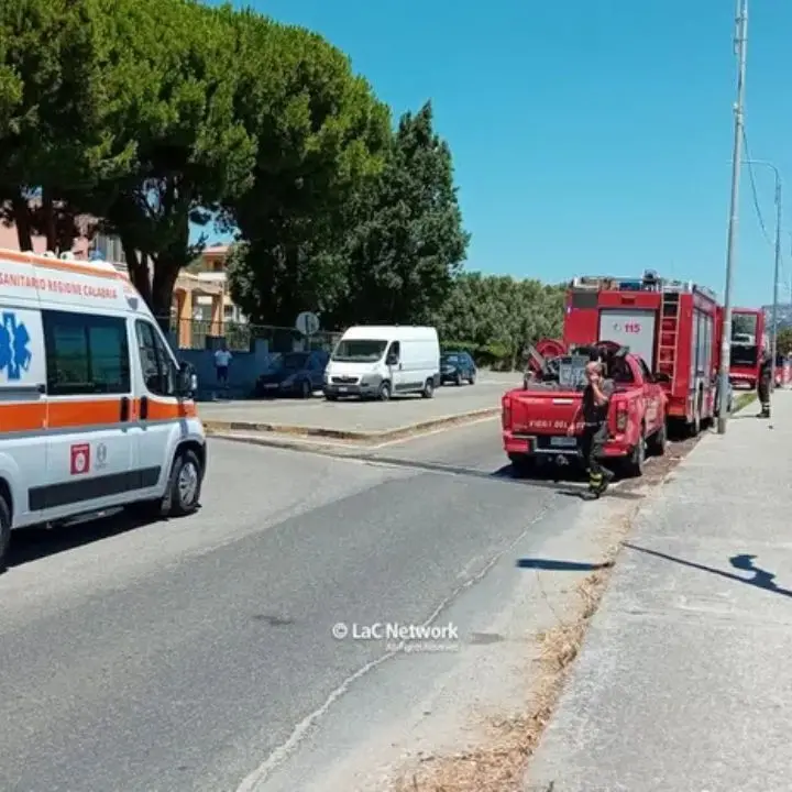 Catanzaro, scoppio in cucina: ferita una donna