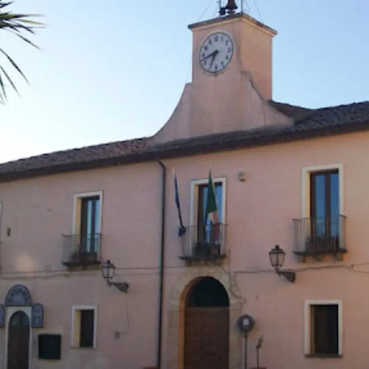 Mongrassano, l'opposizione abbandona la seduta del Consiglio comunale
