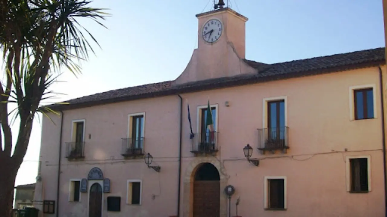 Mongrassano, l'opposizione abbandona la seduta del Consiglio comunale