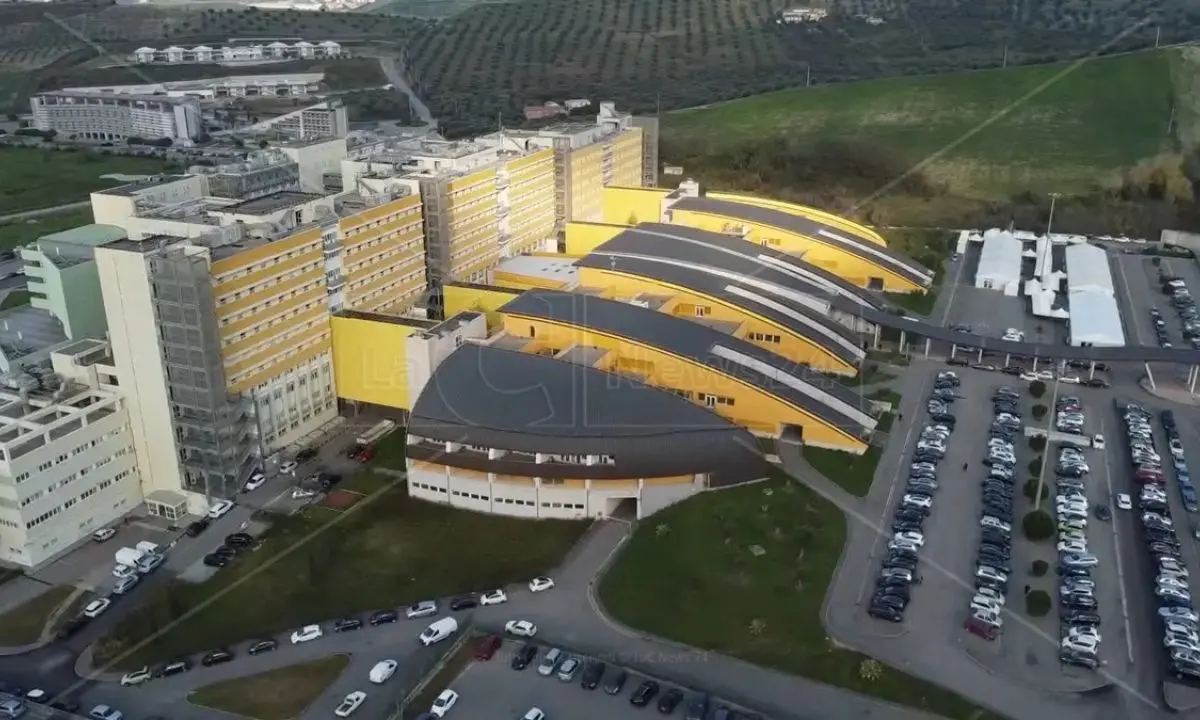Liste d’attesa gestite in modo “opportunistico”: la Dulbecco avvia un'indagine interna sul reparto di Oculistica