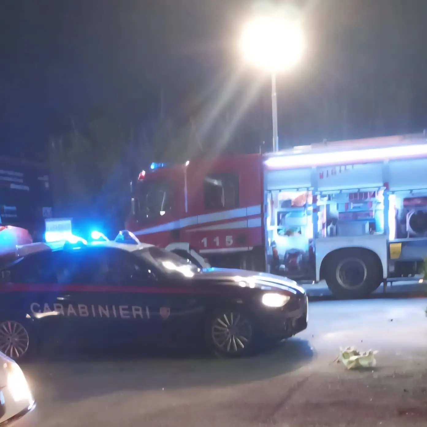 Scalea: grave incidente nella notte, diverse auto coinvolte