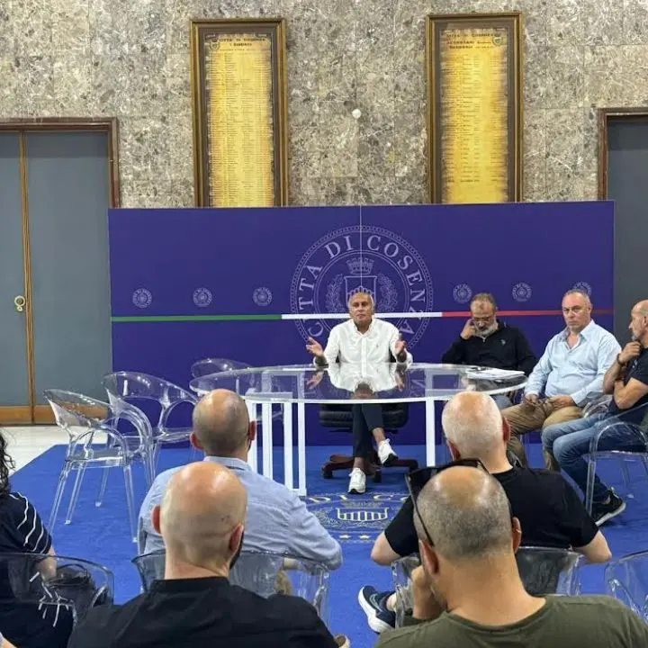 Cosenza, il sindaco a confronto con il comitato dei ristoratori
