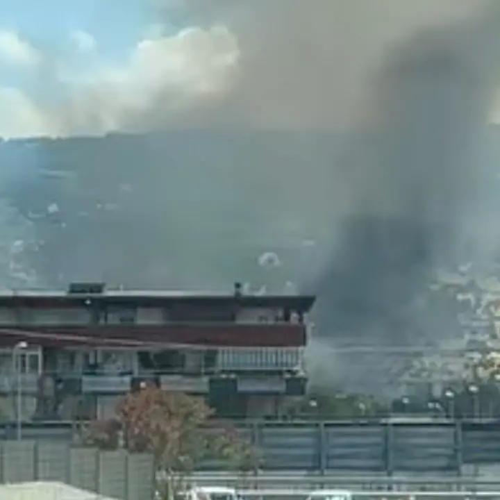 Montalto Uffugo, incendio nella frazione di Taverna