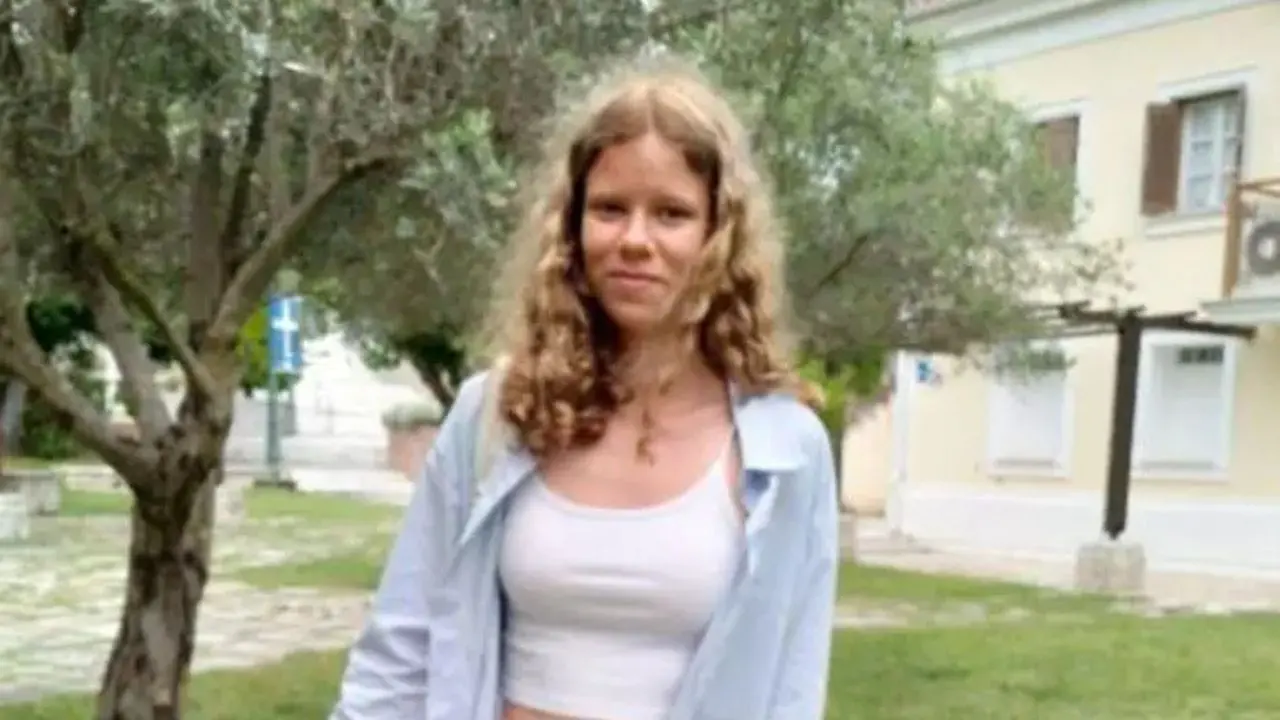 Ragazza scomparsa nel Brindisino, si cerca anche in mare