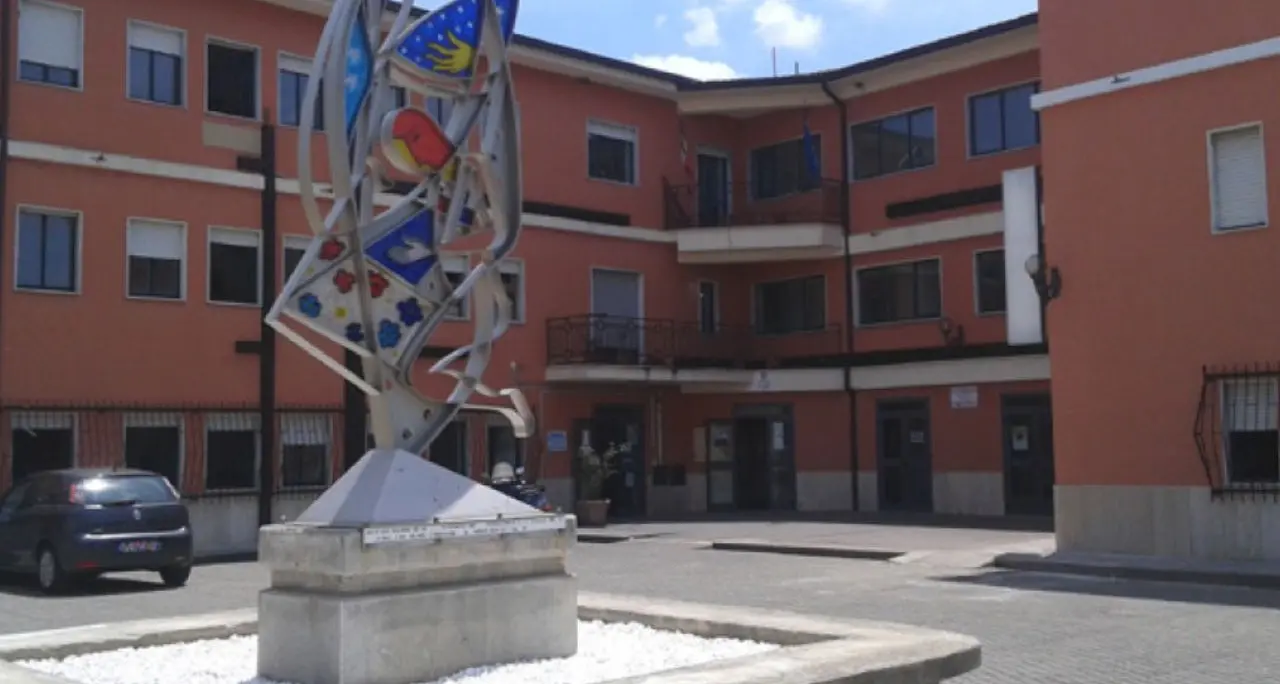 Bisignano, Consiglio comunale sospeso dopo dodici minuti per la mancata notifica a Nicoletti\n