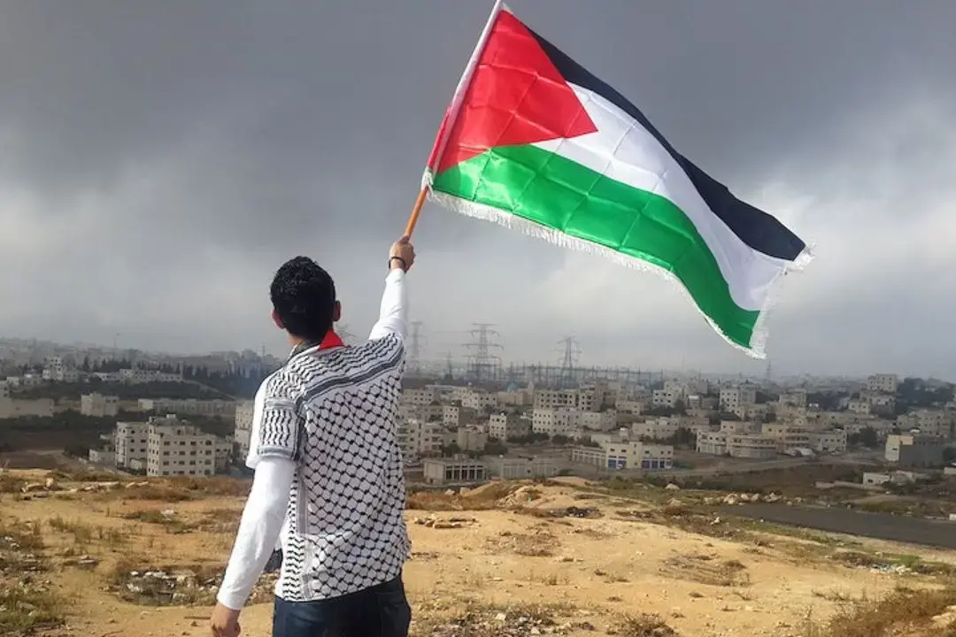 Stop alla cooperazione con Israele, richiesta di cento sindaci calabresi al consiglio regionale
