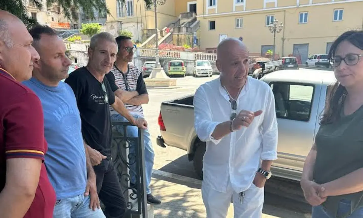 Rogliano, i lavoratori di \"Presila spa\" senza stipendi da due mesi