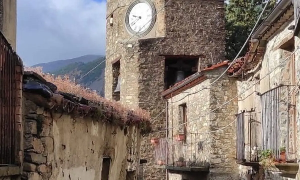 Cosenza in fuga: comuni svuotati, in alcuni casi oltre il 30% di residenti persi