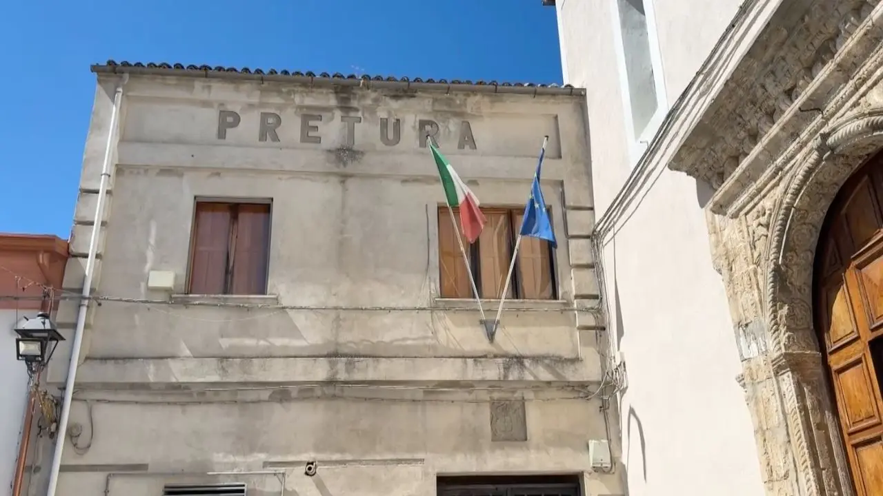 Campana, il paese che resiste nel silenzio delle istituzioni