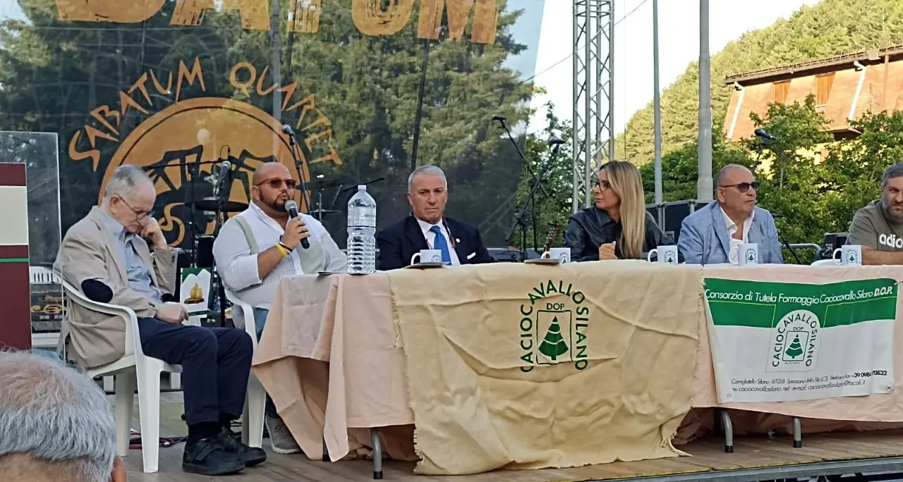 Camigliatello Silano, celebrato il Caciocavallo Silano DOP con l’evento “Musica e Formaggi”