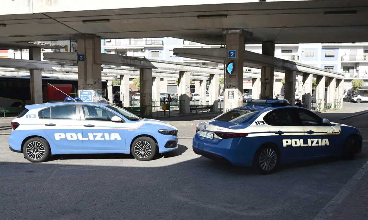 Cosenza, Polizia a presidio del territorio. Lotta allo spaccio di droga: 4 denunce