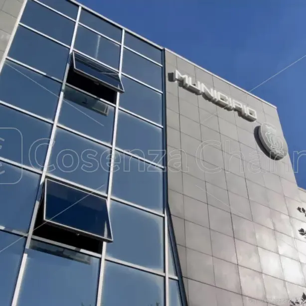 Rende, i capigruppo di maggioranza replicano a tono: «Così smontiamo le accuse del centrodestra»