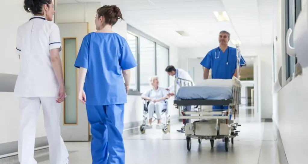 Sinistra Italiana accusa Occhiuto: «Sulla sanità solo proclami, la Calabria affonda»